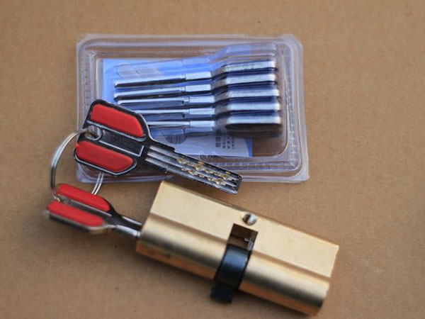 长兴24小时上门开锁公司